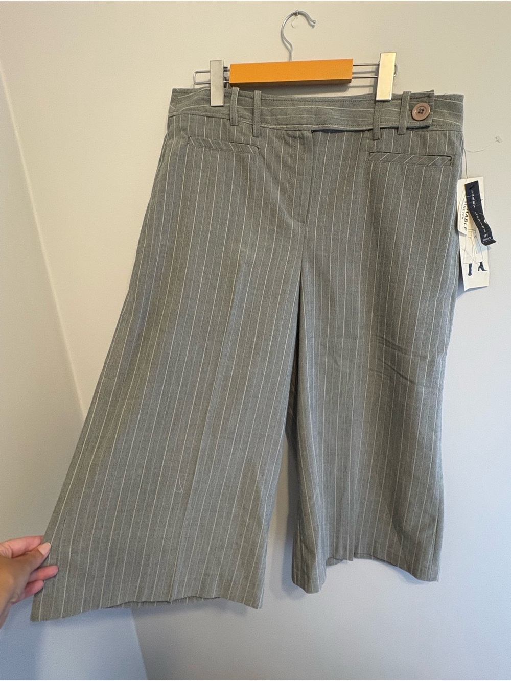 New With Tags Trendy Larry Levine Gray Pinstripe Wide-Leg Cropped Pants Size 14